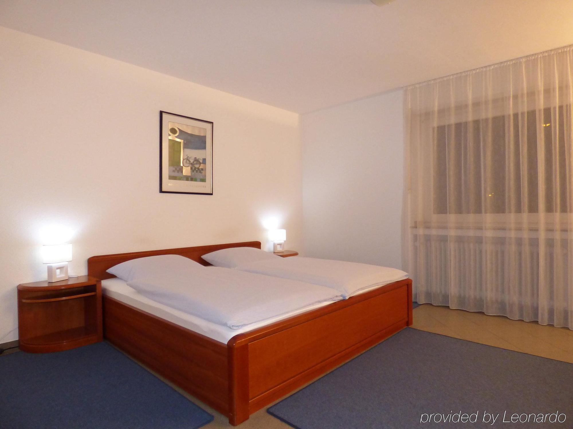 Hotel Alt Buettgen Kaarst Dış mekan fotoğraf