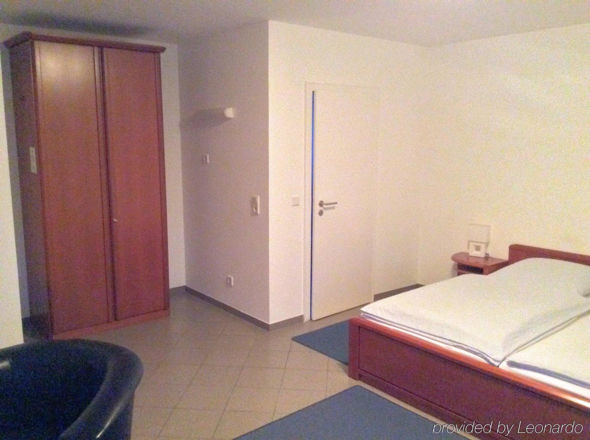 Hotel Alt Buettgen Kaarst Dış mekan fotoğraf