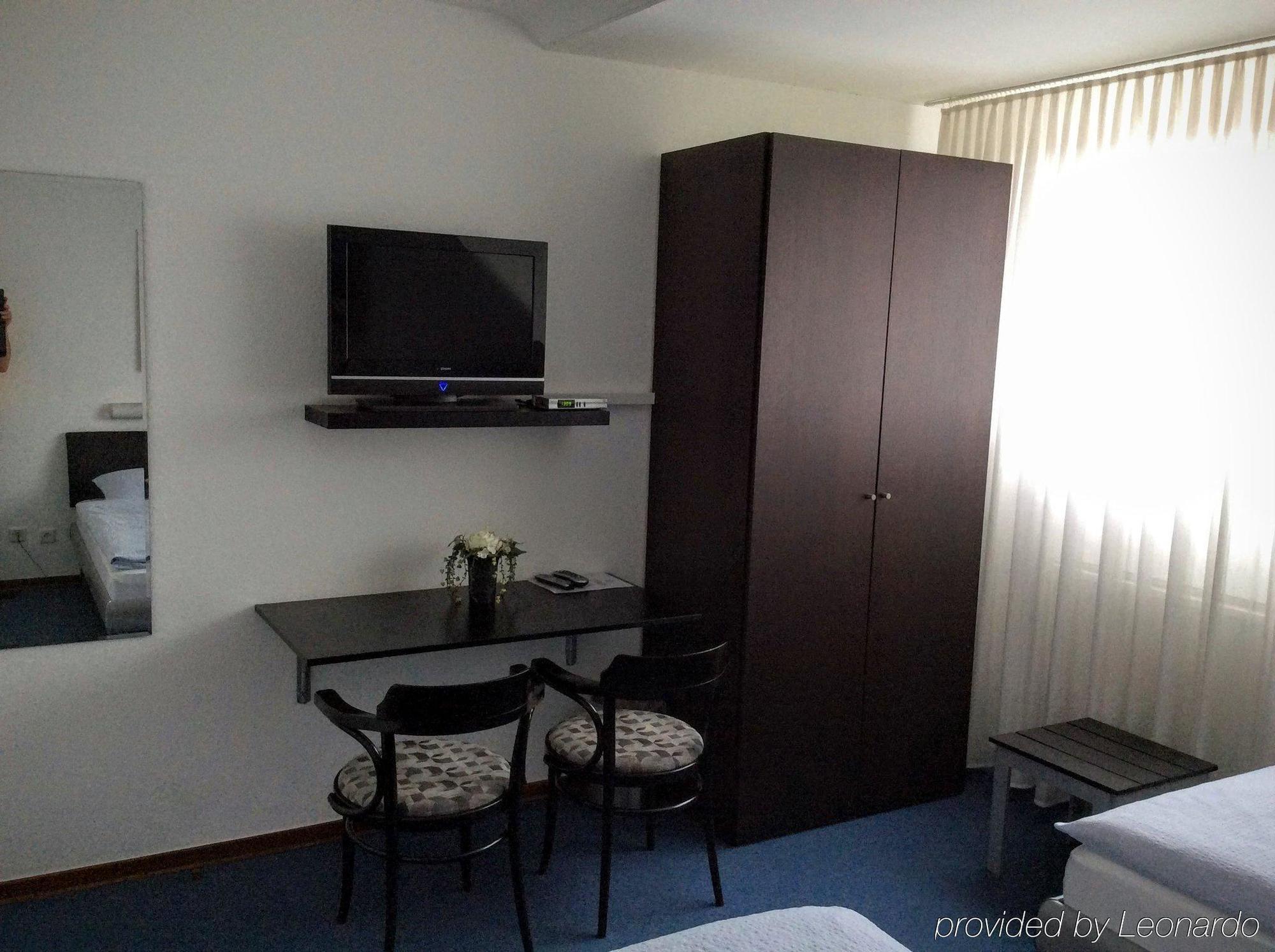 Hotel Alt Buettgen Kaarst Dış mekan fotoğraf