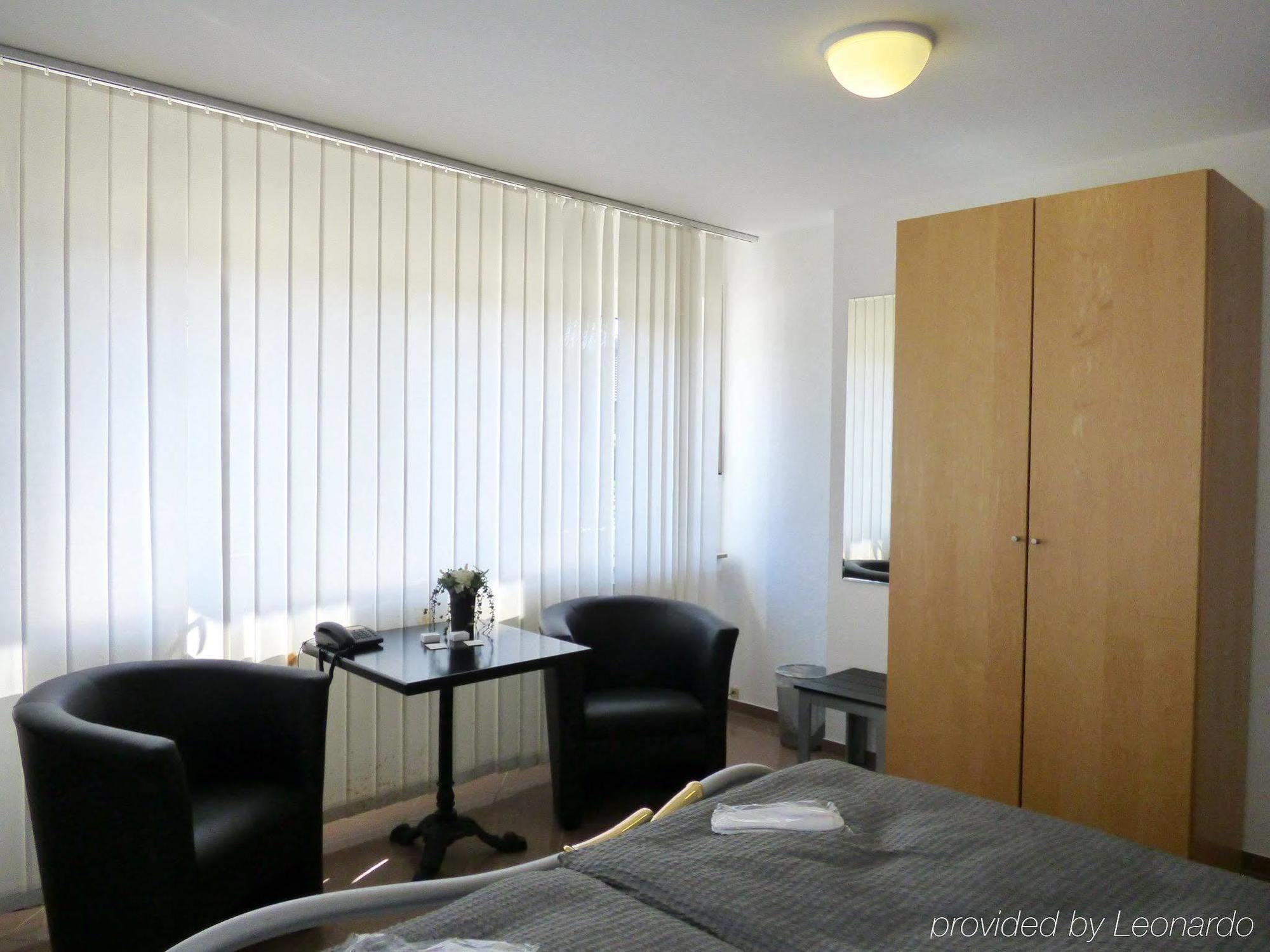Hotel Alt Buettgen Kaarst Dış mekan fotoğraf