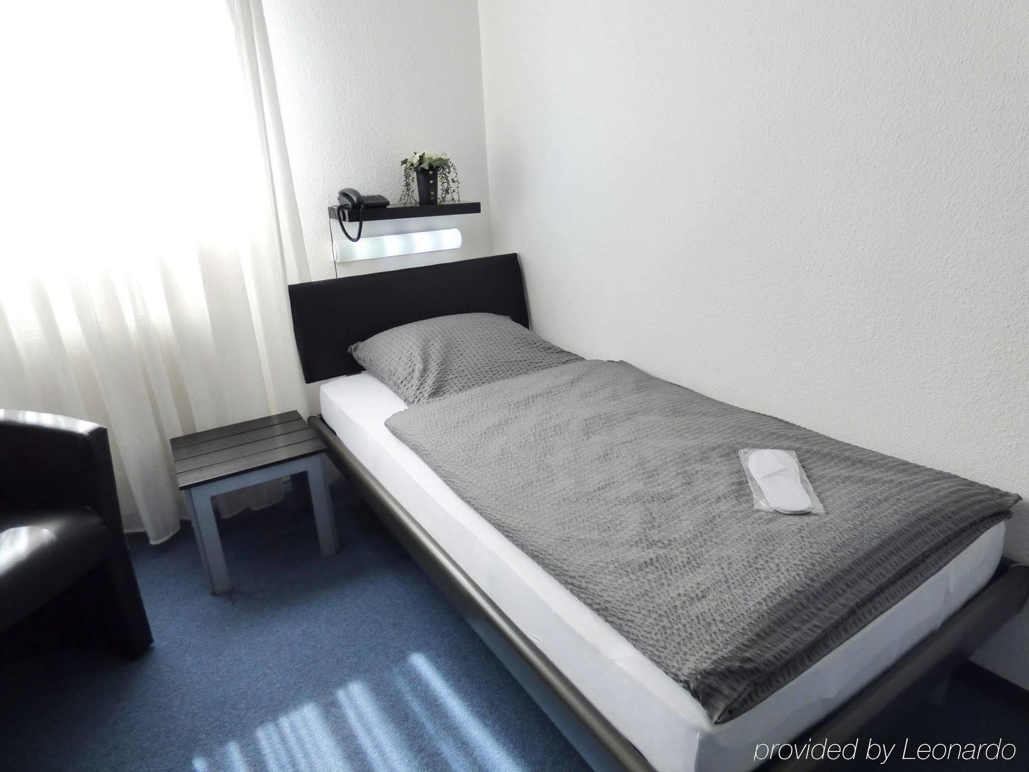 Hotel Alt Buettgen Kaarst Dış mekan fotoğraf
